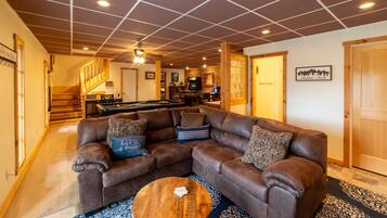 Smart TV, fireplace, video games, books