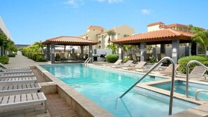 Piscina all'aperto