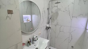 全景公寓 | 浴室