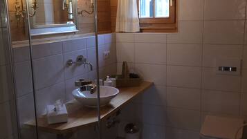 Handtücher, Toilettenpapier