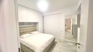 Panoramic Apartment | 1 bedroom, in-room safe, iron/ironing board, free WiFi