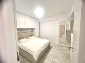 In-room safe, iron/ironing board, free WiFi
