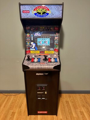 Games room - Shamrock- Aunt Susie's- Raystown Lake- 7 Points (Hesston)