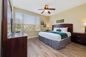 3 habitaciones, tabla de planchar con plancha, wifi y ropa de cama
