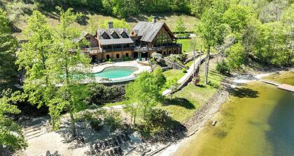 Hike & Boat: Cozy Bear Lake Cottage!