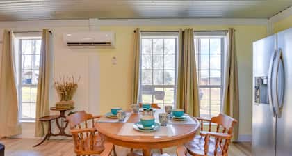 Alabama Lakefront Getaway w/ Kayaks & Patio