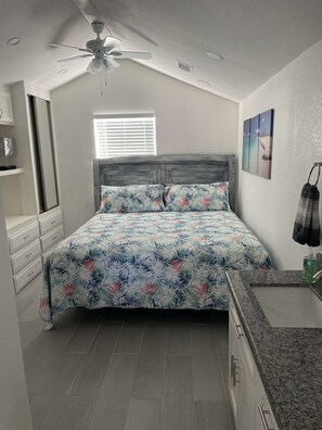 2 bedrooms, iron/ironing board, free WiFi, bed sheets - Water Front 2BR/2BA MARLIN COTTAGE  (Port Isabel)