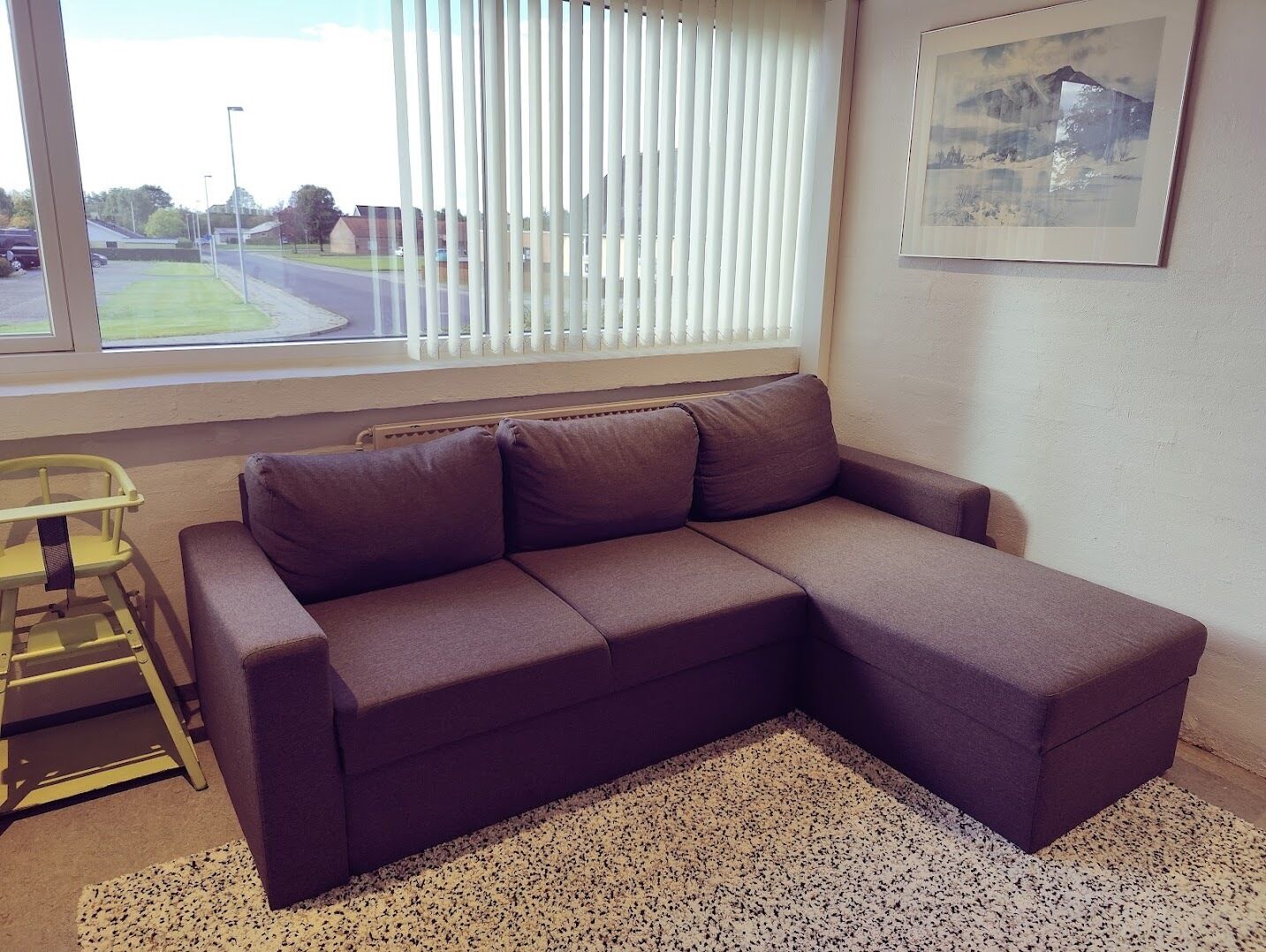 Smart-TV, Videospielkonsole, Bücher, Musikbibliothek