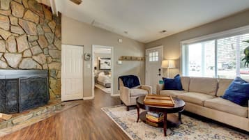 Smart TV, fireplace, DVD player, books