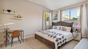 4 Schlafzimmer, Bügeleisen/Bügelbrett, WLAN, Bettwäsche