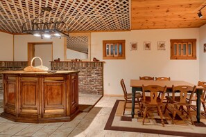 Dining - Lakewood Cottage in Hocking Hills (Logan)