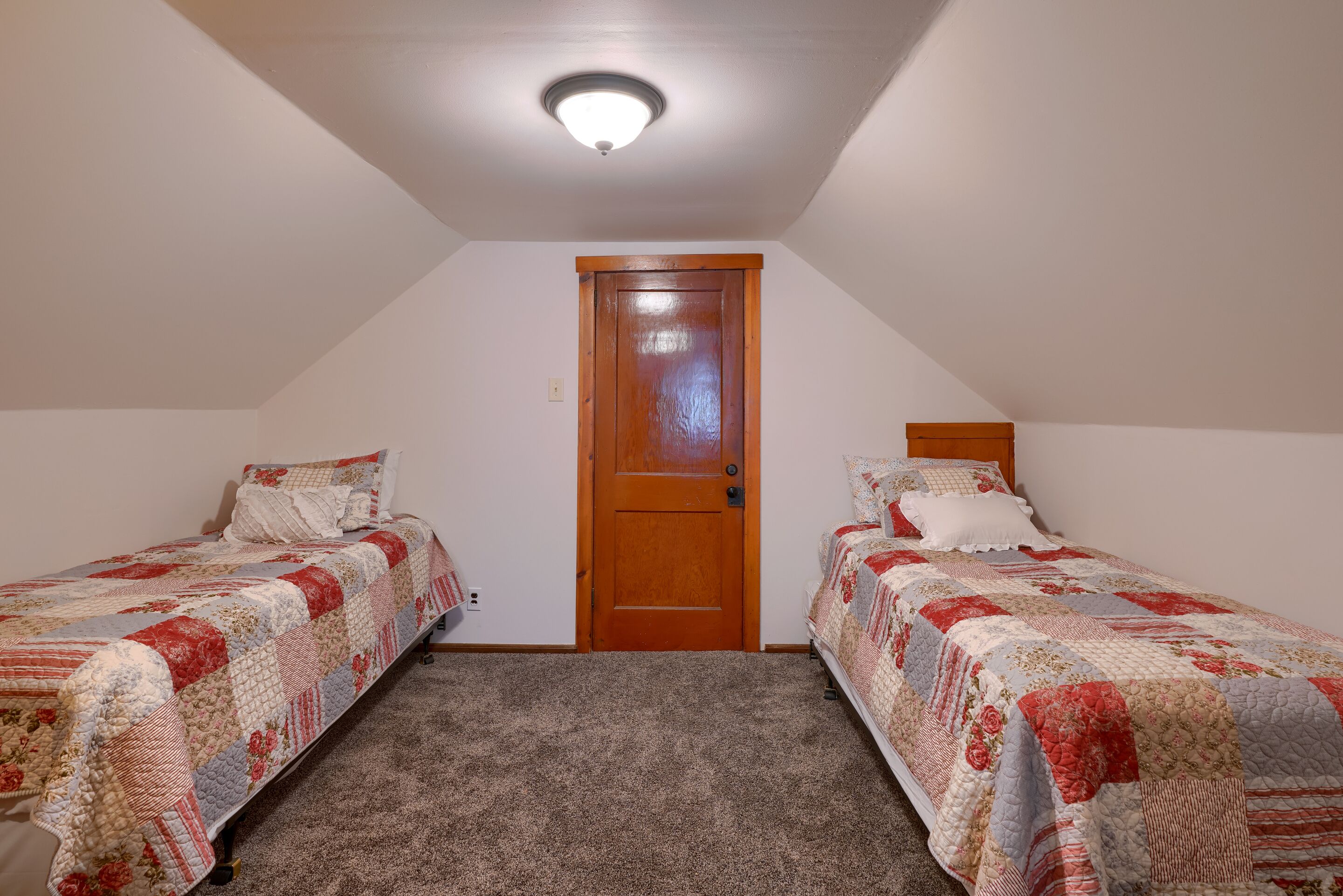 4 bedrooms, free WiFi, bed sheets