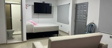 Executive Room | Frette Italian sheets, premium bedding, down comforters