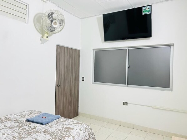 Economy-Doppelzimmer | Terrasse/Patio