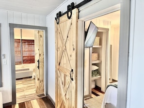 3 chambres, fer et planche à repasser, Wi-Fi gratuit, draps fournis