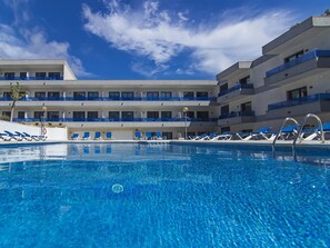 Pool - APCOSTAS Treumal Park / One Bedroom (Platja D'aro)