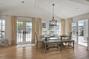 Dining - Walk To Beach & Village | 5 Bedrooms | 3 Units (Carlsbad)