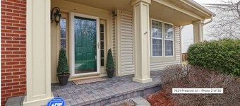 Gurnee home with King Queen beds for Vacations,six flags Celebrate Eid, Navy GL