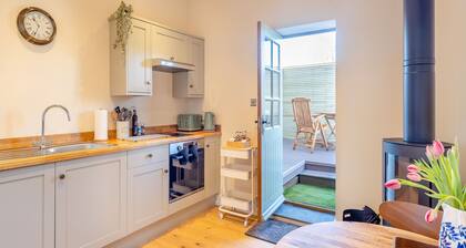 Rose Cottage - UK45497