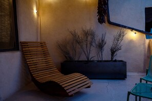 Interior - Cozy adobe studio with private balcony, mountain views, and classic Southwest charm—just minutes from Taos, Arroyo Seco, and Taos Ski Valley. Perfect for a peaceful canyon escape with modern comforts. (Valdez)