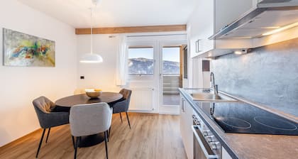 Ferienwohnung 'Appartement Annie' mit Bergblick, Balkon und WLAN