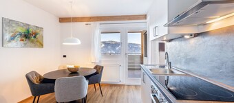 Appartamento 'Appartement Annie' con vista sulle montagne, balcone e Wi-Fi