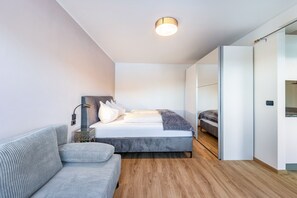 1 bedroom, free WiFi, bed sheets