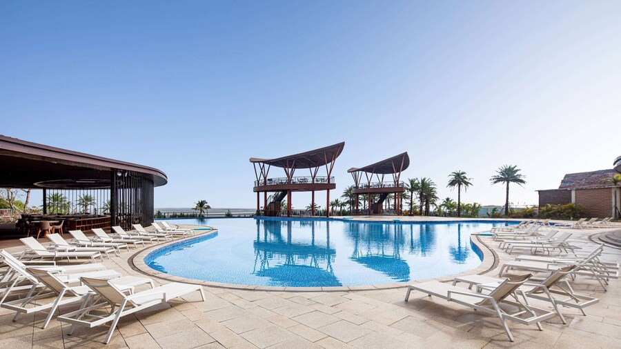 防城港白浪灘戴斯溫德姆酒店