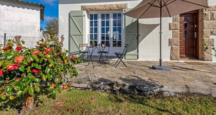 Holiday Home 'Typenhir' with Private Terrace, Private Garden and Wi-Fi