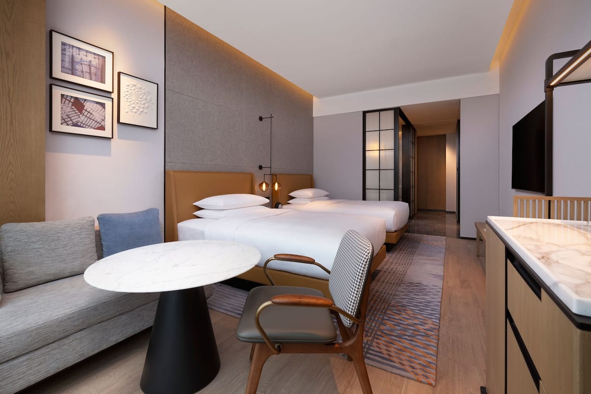 Minibar, in-room safe, desk, laptop workspace