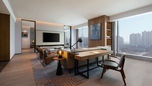 65-inch LCD TV with satellite channels - Sheraton Taiyuan (Taiyuan)