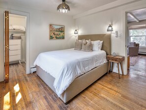 3 bedrooms, iron/ironing board, travel cot, WiFi