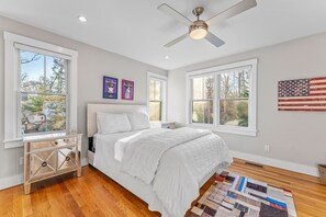 4 chambres, bureau, fer et planche à repasser, Wi-Fi gratuit