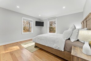 3 Schlafzimmer, Schreibtisch, Bügeleisen/Bügelbrett, kostenloses WLAN