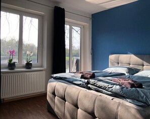 2 Schlafzimmer, Bügeleisen/Bügelbrett, Reisekinderbett, WLAN