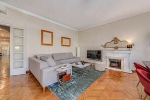 TV - Apartments Florence- Golden Tower with View (firenze)