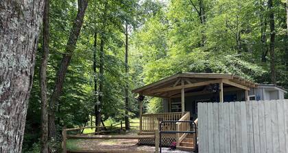 Private 1BR Cabin With Fenced In Dedicated Yard
