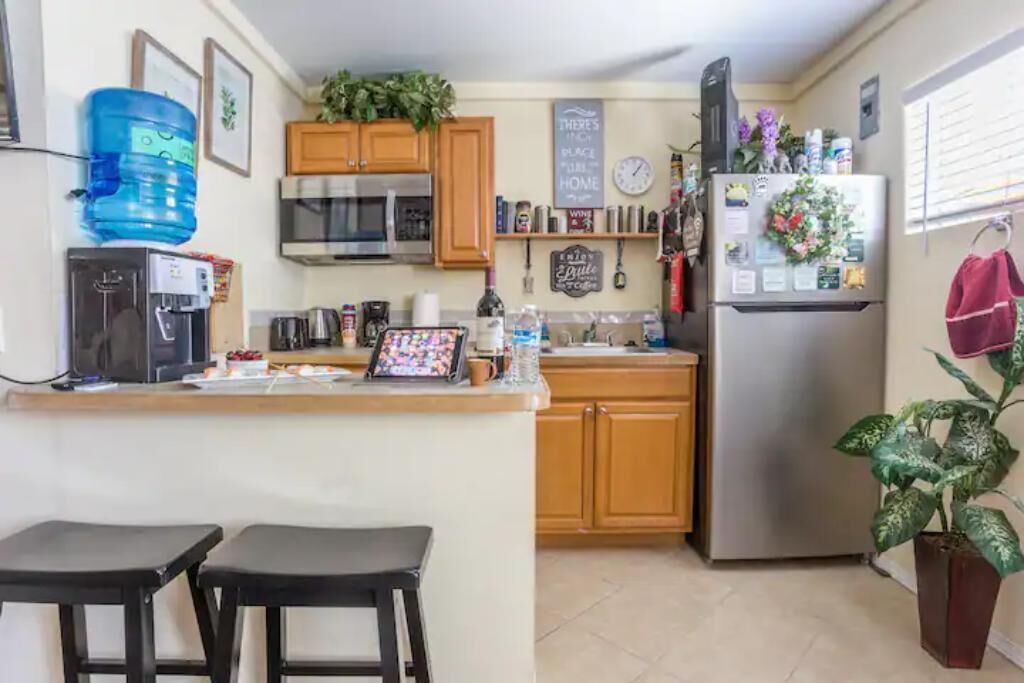 Fridge, microwave, coffee/tea maker, electric kettle