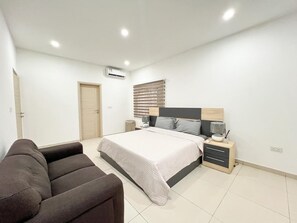 Strykejern/-brett, wi-fi og sengetøy