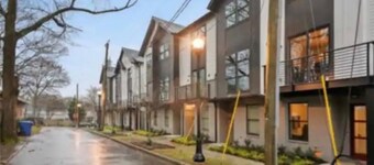 Cozy home in the heart of E Atlanta surrounded by nice restaurants & activities