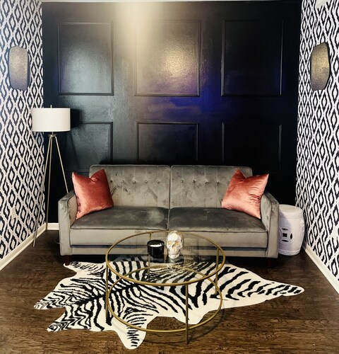 Surround yourself with style in this standout studio in Plano TX! 