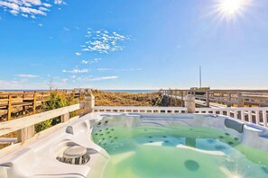 Bañera de hidromasaje al aire libre