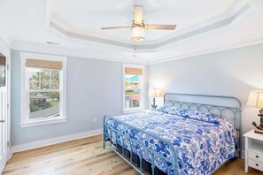 3 Schlafzimmer, Bügeleisen/Bügelbrett, WLAN, Bettwäsche