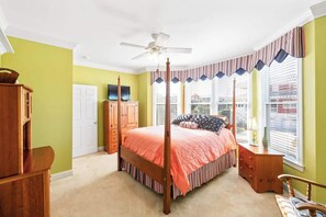 5 soverom, strykejern/-brett, wi-fi og sengetøy