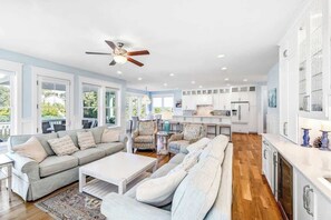 TV - Seaside Palace Summar (Kure Beach)