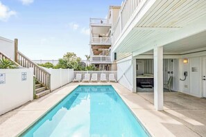 Pool - Sage Seahorse - oceanfront/pool/hot tub (Carolina Beach)