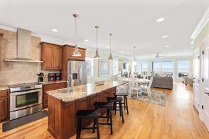 Fridge, microwave, oven, stovetop - Sage Seahorse - oceanfront/pool/hot tub (Carolina Beach)