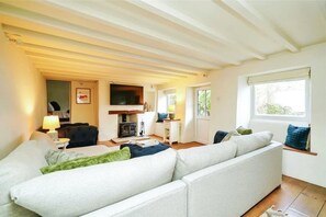 Living area - Beautiful Cotswolds cottage (Witney)