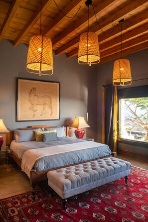 2 habitaciones, tabla de planchar con plancha, cuna de viaje y wifi 