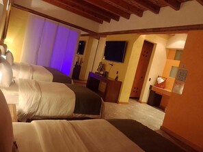 Triple Master Suite